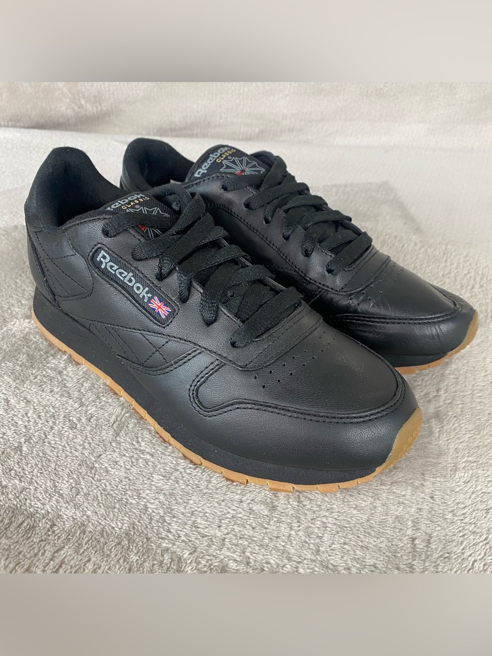 Reebok Classic Leather Shoes Womens Size 7 Black Gum Walking Sneaker NEW